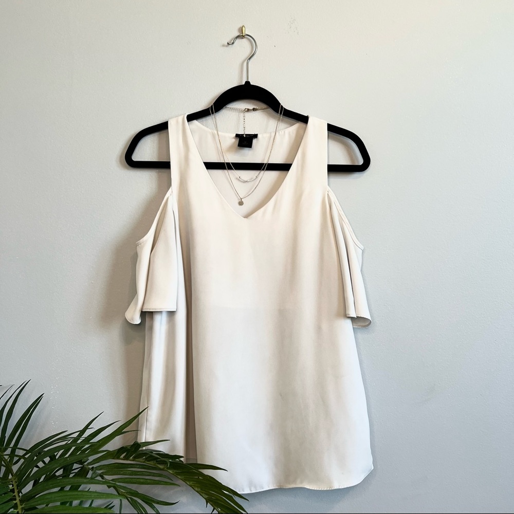 ANN TAYLOR Cold Shoulder Blouse in White